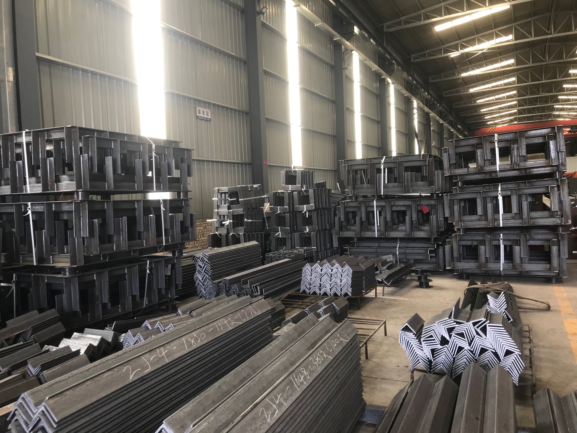 【晟禾钢结构】彩钢瓦施工前的工程准备，你了解多少？(图2)