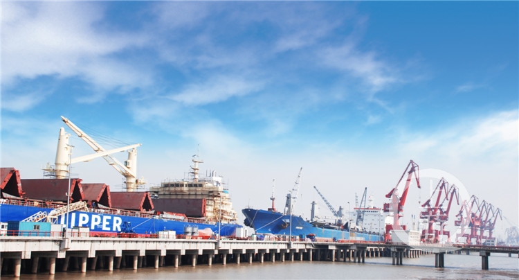 重庆彩钢钢结构 
天时、地利、人和……李兴华归结的好机遇(图7)