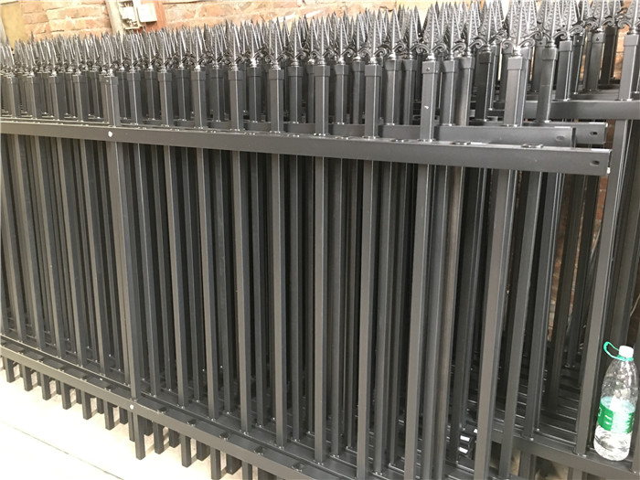 成都华宇金属丝网有限公司为您介绍【fqPOG5】边框护栏网选购一般要注意哪些问题
(图4)