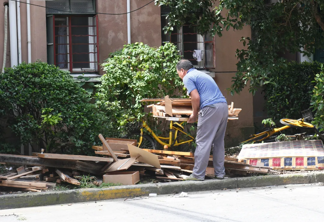 新民晚报夏令热线如约至百姓“出新题”各方解烦忧(图14)