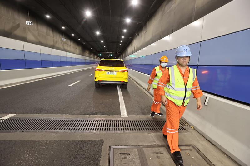 新民晚报夏令热线如约至百姓“出新题”各方解烦忧(图18)