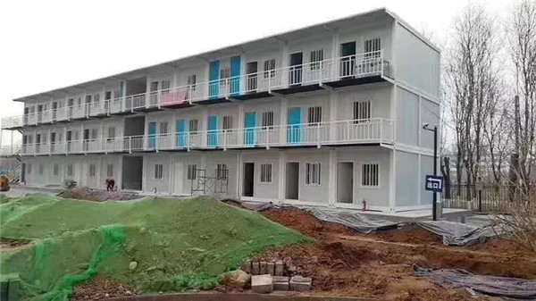 上海瑾缘钢结构工程房顶板采用瓦楞板材料,防火防电(图5)