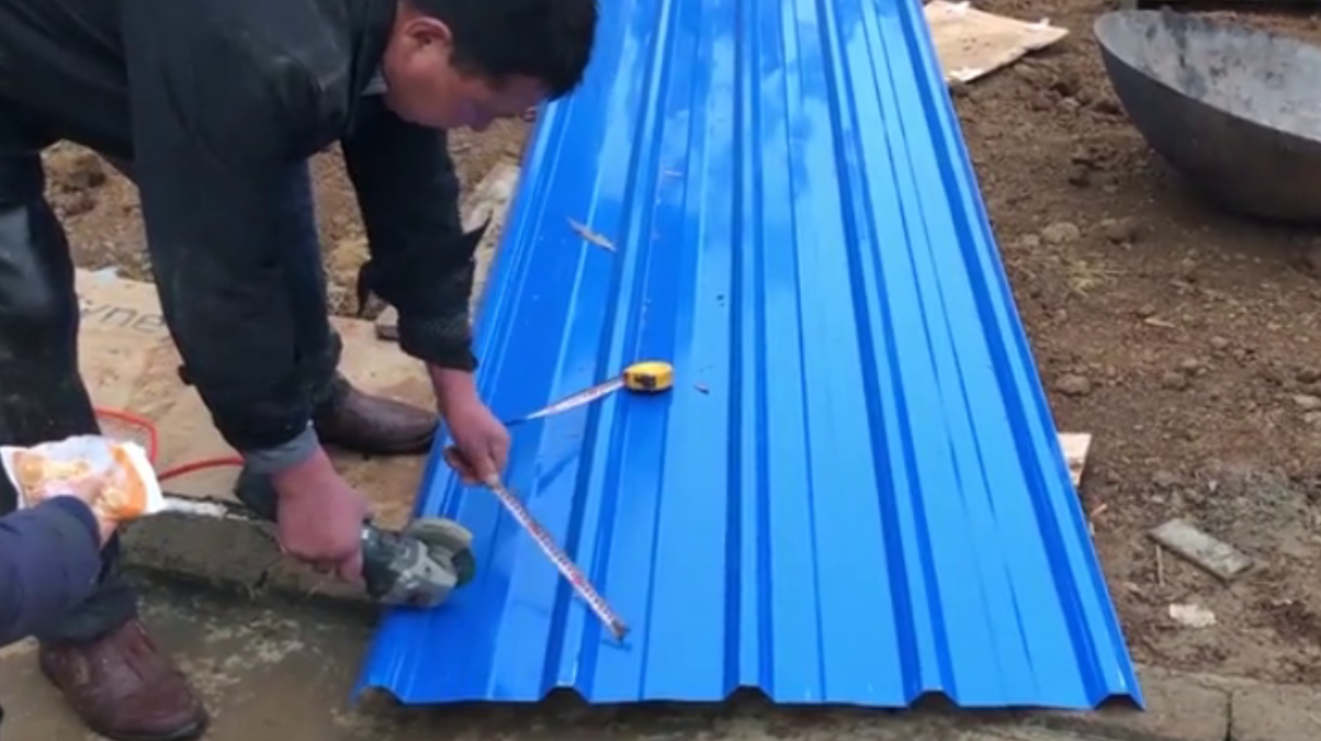 简单来说，用彩钢瓦搭建的简易式拼接房子(图)(图12)