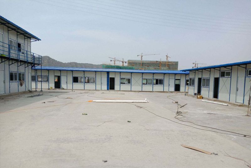 工地彩钢快装房安装方便，房子的所有部件在工厂内完成(图1)