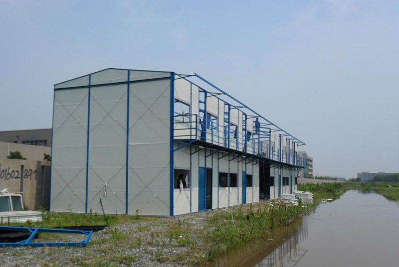 工地彩钢快装房安装方便，房子的所有部件在工厂内完成(图3)