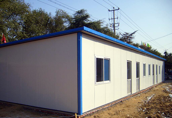 一下房的造价及彩钢板房安装的注意事项有哪些(图1)