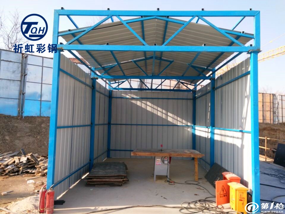 
钢结构特点祈虹彩钢房活动厂家从事钢结构制作及租售欢迎朋友们莅临我司(图1)