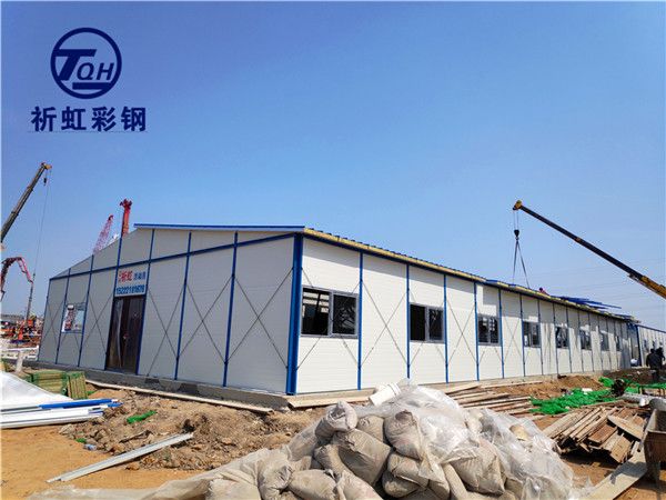 祈虹彩钢厂家彩钢活动房活动房的环保性能：活动板房(图3)