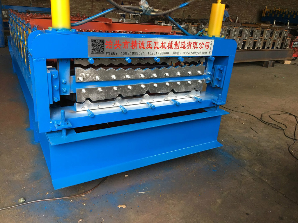 
河南天志彩钢板高空压瓦机机设备(图4)