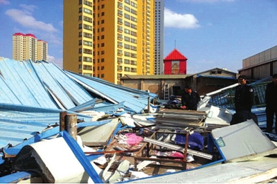 “这些彩钢棚被拆除，我们每天悬着的心终于放下了！”(图3)