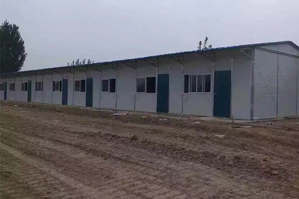 轻钢大棚住人集装箱活动板房工地围挡移动棚颁布规定(图1)