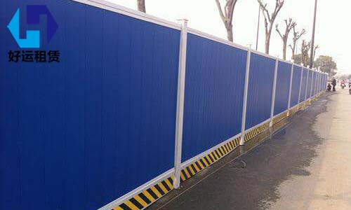 彩钢瓦夹芯围挡施工围挡设置要求：3.0*2.0米围档
(图4)