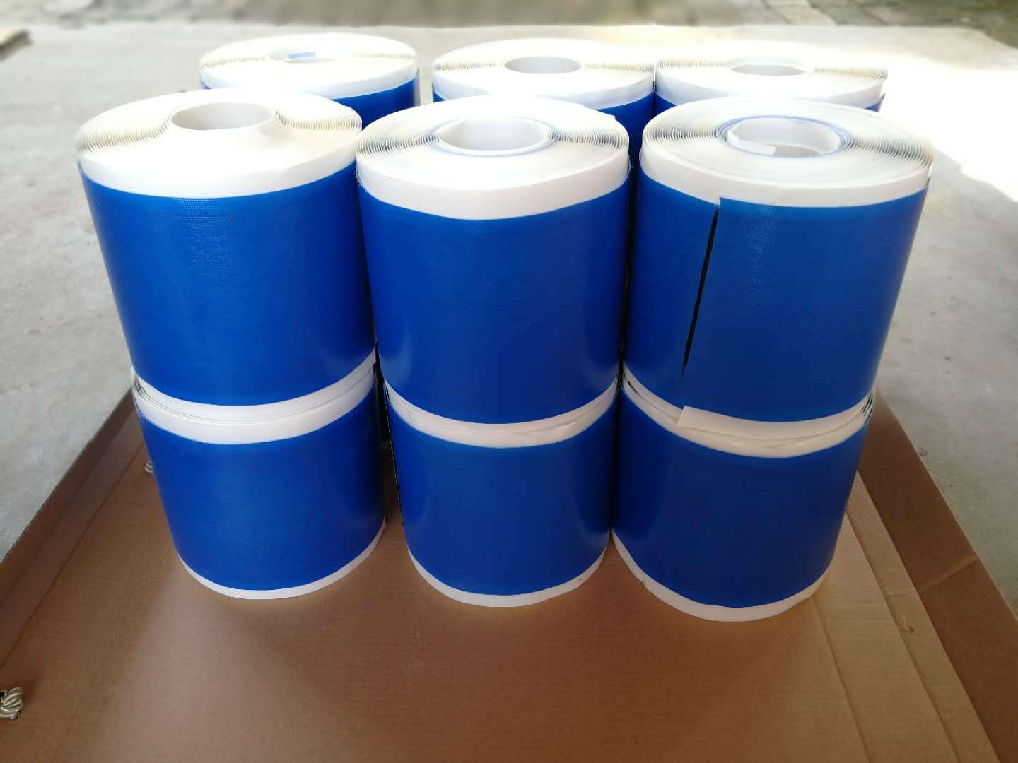 

北林屋顶彩钢房防漏胶带单面铝箔部位施工（一）【图】(图5)