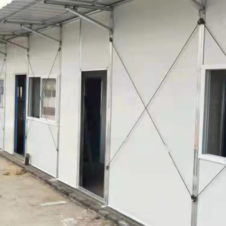 
,彩钢板房多少钱一平方？活动板房的主体材料(图5)