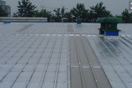 
一下彩钢房顶漏水怎么处理以及彩钢瓦屋面漏水的原因？(图1)