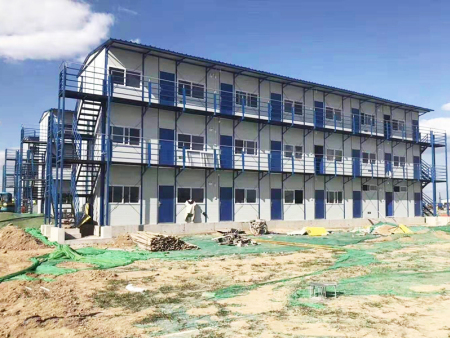 山东华晟达钢结构工程有限公司致力于为所需群众提供装修建材等系列产品(图1)