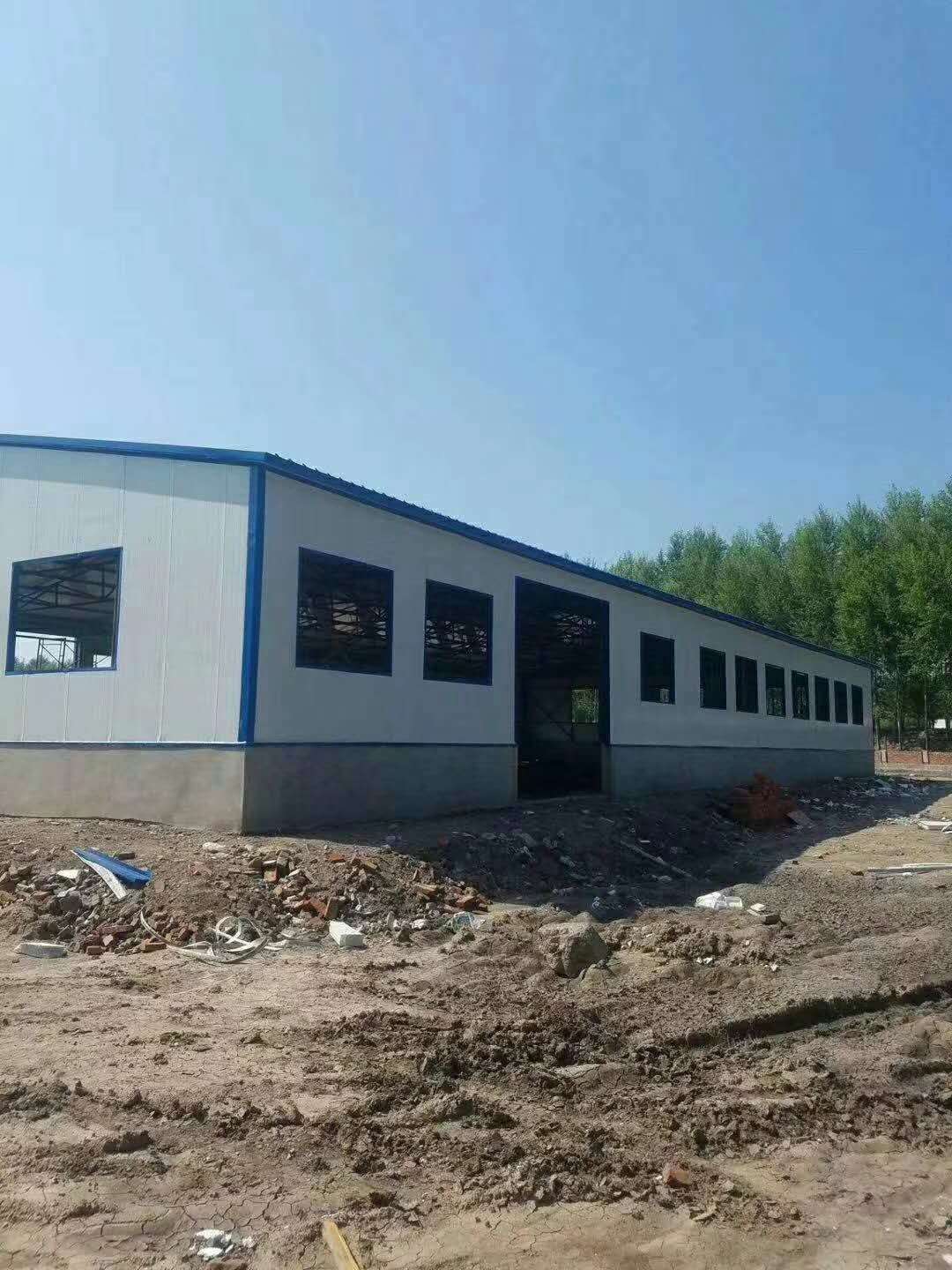 集装箱拖车集装箱几十余年更加开阔和宽敞。。(图)
(图1)