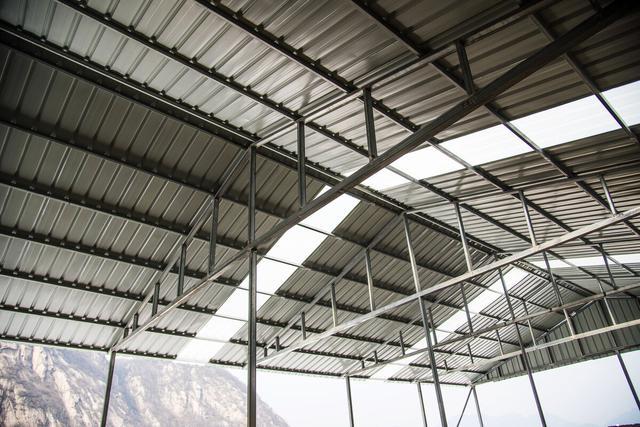 乌鲁木齐工地彩钢房多少钱？彩钢活动房板材安装方法8承载力(图7)