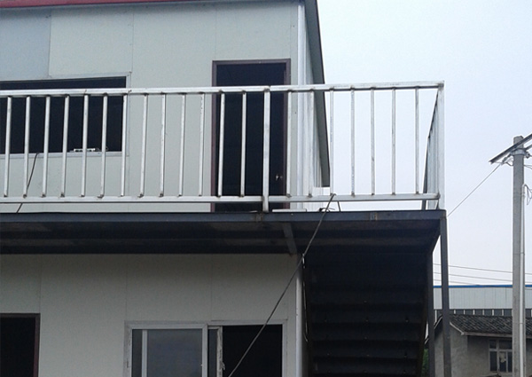 




重庆金色钢结构有限公司经营活动板房、彩钢棚等安全设施
(图10)