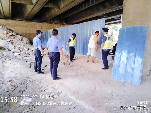 彩钢房里租户多楼下成大杂院街道城管责令改正通知书(图4)