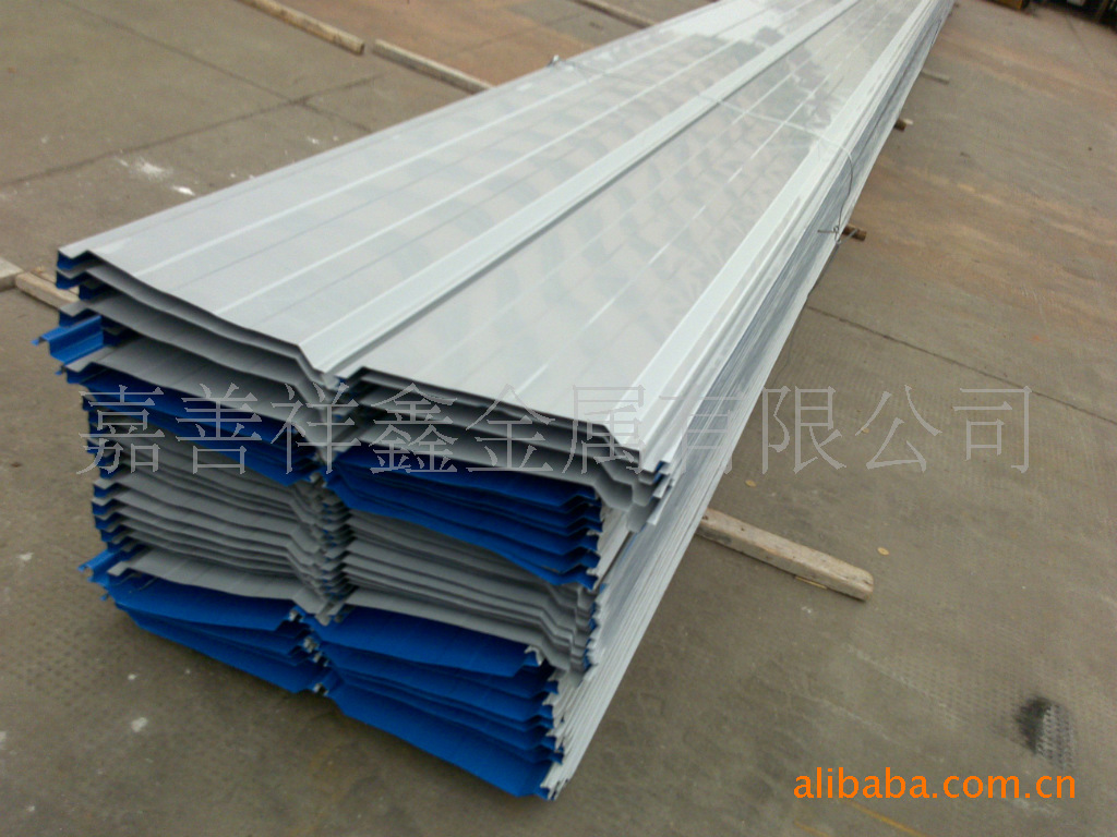 做个彩钢房盖需要什么条件？彩钢房安装钢板(图2)