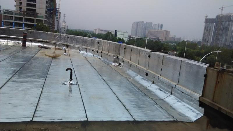 第一篇：2018年彩钢夹芯板房施工方案2018夹芯板房(图5)