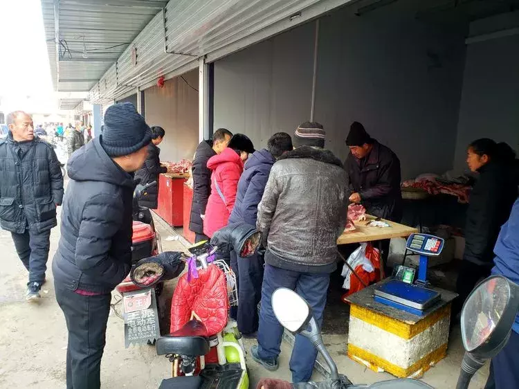 彩钢房架子图片大全 
吕梁市城市管理综合行政执法队莲花大队2019年1月7日牵头联合执法(图9)