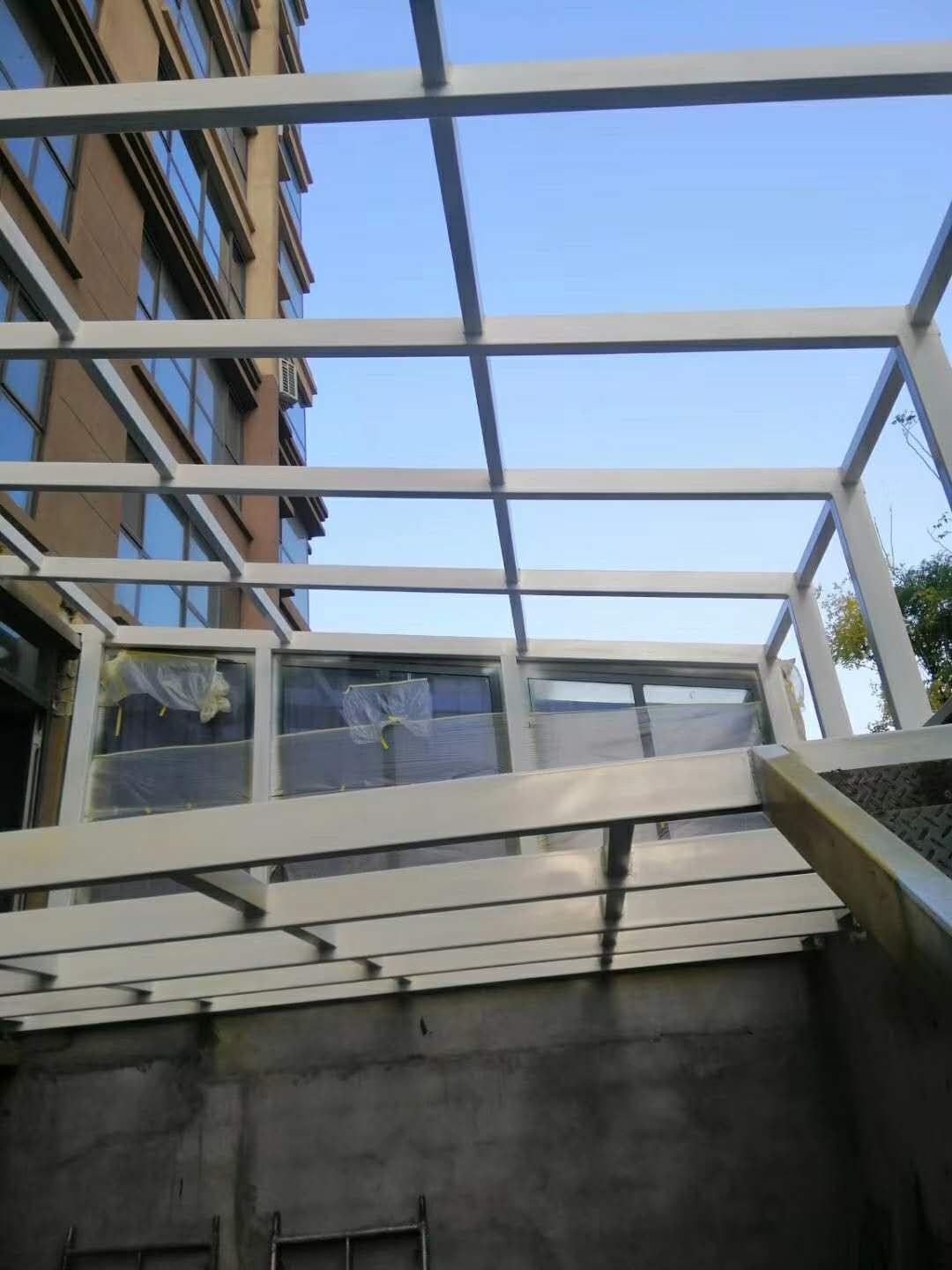 阳光建筑施工天幕遮阳系统的种类有哪些?怎么样?(图3)