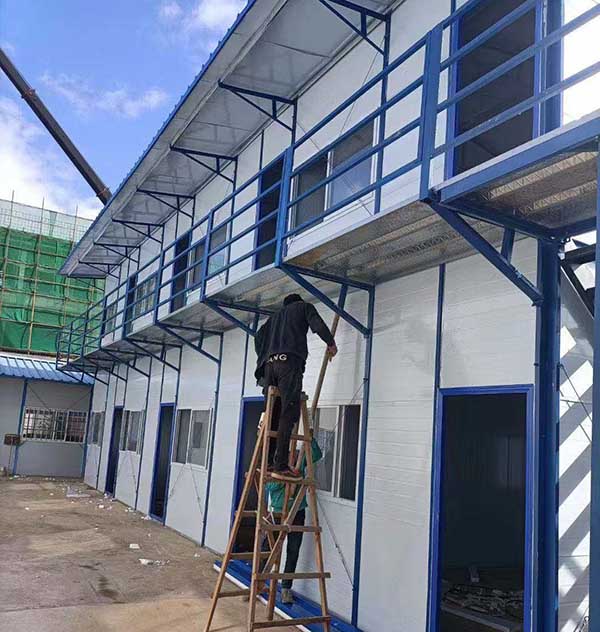 
寿光市华赢活动板房厂是一家专门从事装修设施和施工行业的华赢(图4)