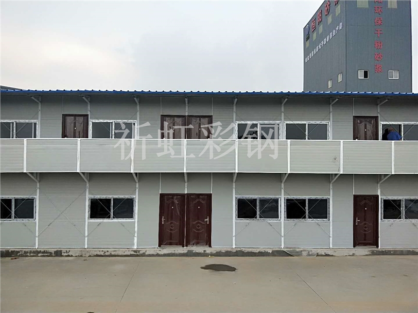 保定彩钢房 





祈虹活动房在设计安装的时候需要注意什么活动房
(图1)