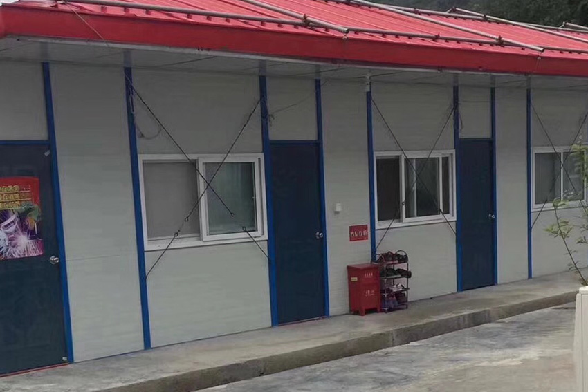 

无锡安昌钢结构工程有限公司回收二手钢结构厂房，活动板房厂的宿舍区(图4)