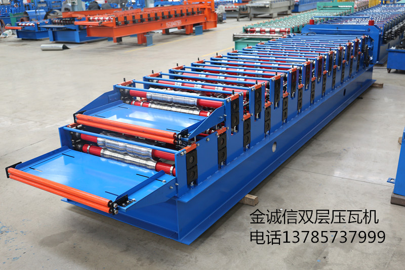 彩钢保温复合板材是一种新型的建筑材料，保温隔声材料(图2)