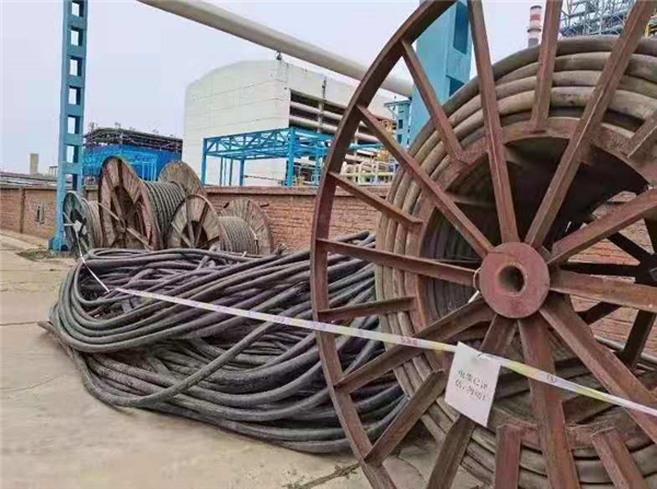 南昌老彩钢瓦夹心板岩岩棉板泡沫板回收联系我们
(图7)