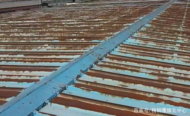 产品简介金属屋面钢结构专用胶的特点及产品特点分析！(图1)