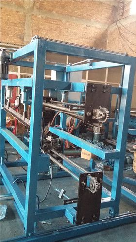 


岩棉复合板生产线生产线(图1)