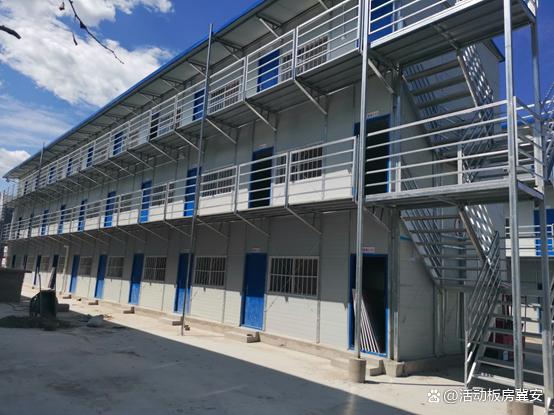 讲讲打包式箱房PK彩钢房，你选哪一种？
(图3)