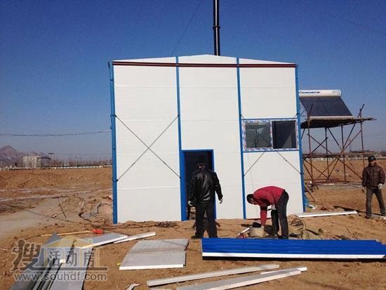 彩钢房骨架漆面很厚，现在都很薄了，容易生锈(图2)