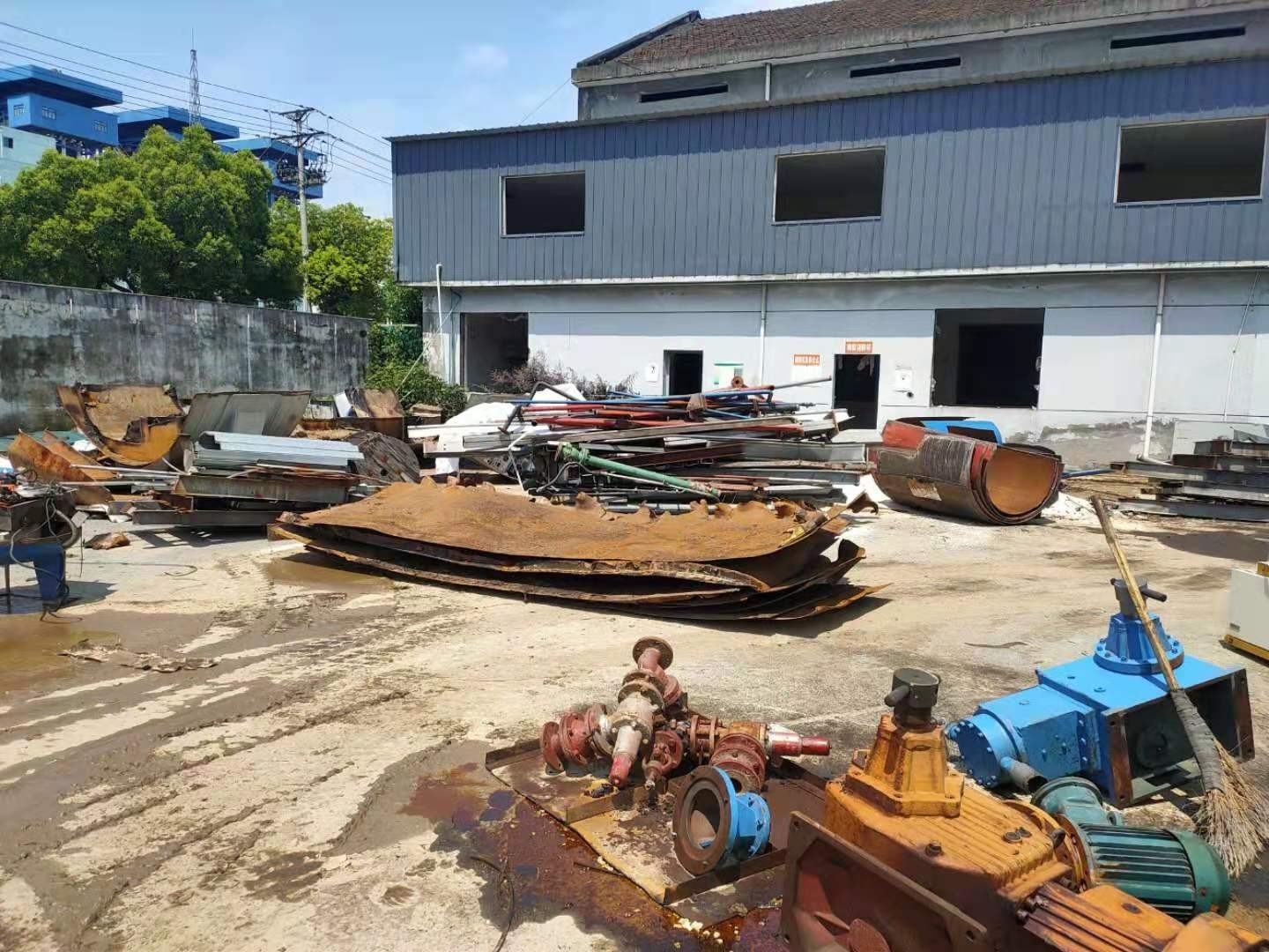 减少资源的消耗使用后的旧货进行回收行业的发展(图1)