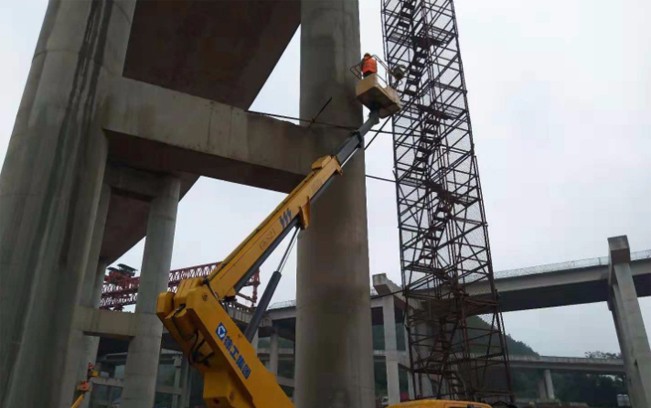 钢结构厂房屡次坍塌与罕见的巨大降雪量密切关系(图3)