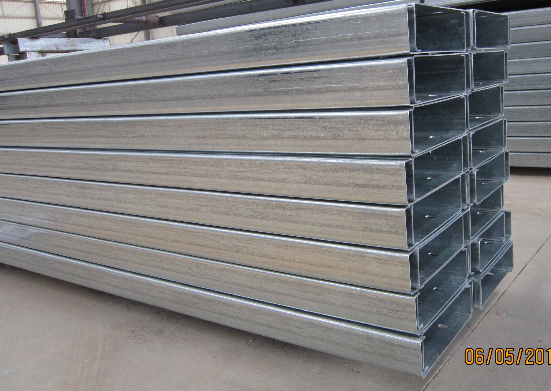 钢结构厂房数据轻钢厂房工程数据分析及详细厂房数据(图3)