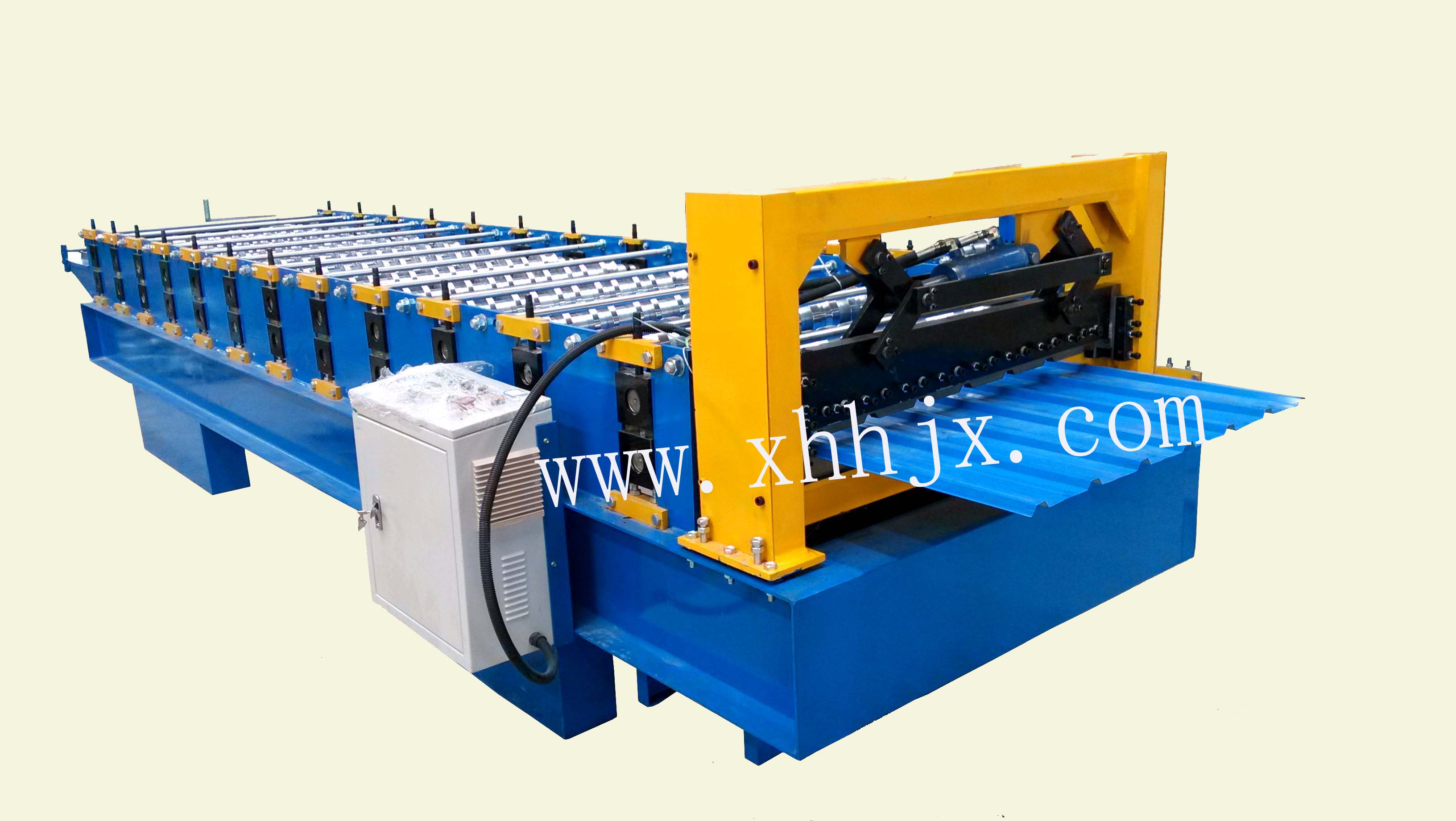 彩钢压瓦机中维修的主要特点及原因钢板(图4)