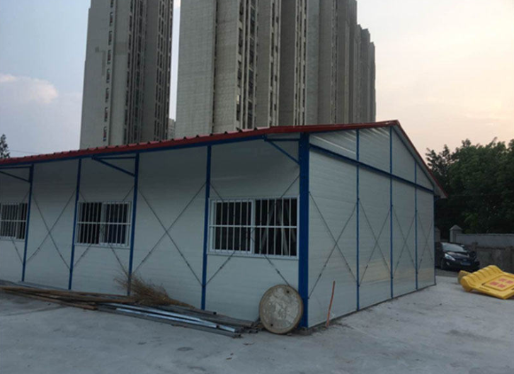 南京立威钢结构活动板房搭建材料的选择是重要的(图2)