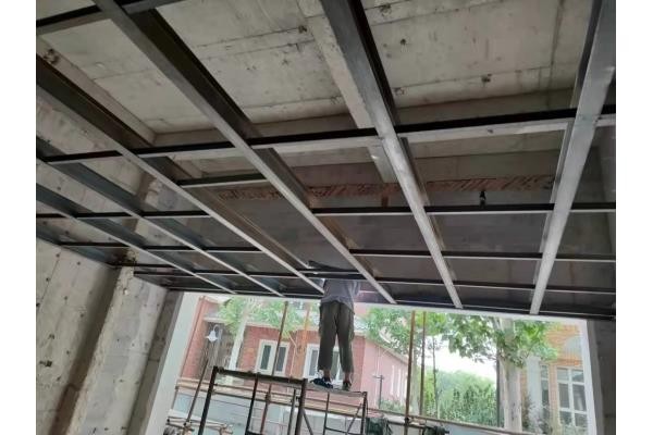 天津塘沽区彩钢房制作，钢结构安装，天津彩钢房厂家制作

(图1)