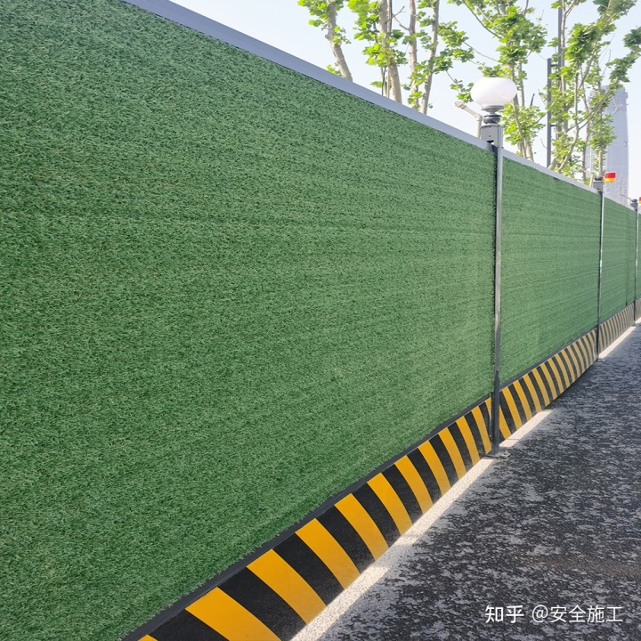 ,无足轻重围挡多少钱一平方？严禁运用竹笆、布做板围挡

(图8)