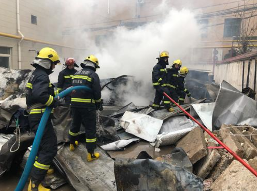 为什么在我国还要强制拆除彩钢瓦？又有哪些危害？(图8)