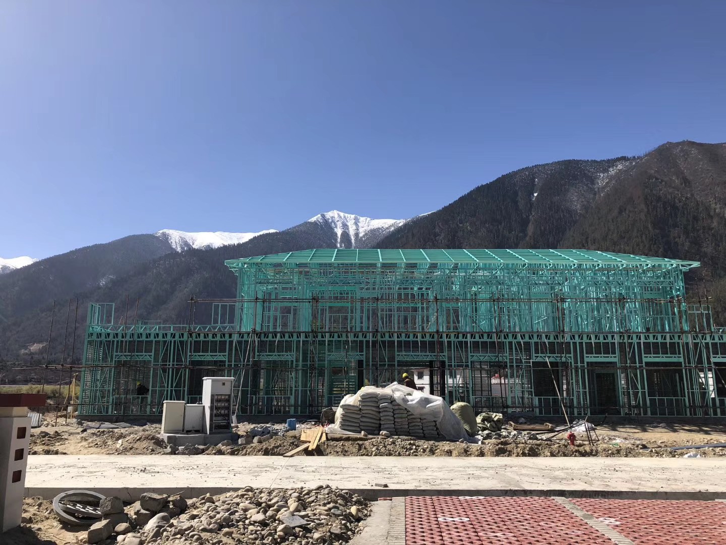 合肥钢结构夹层价格厂房应具备的基本条件和设计(图1)