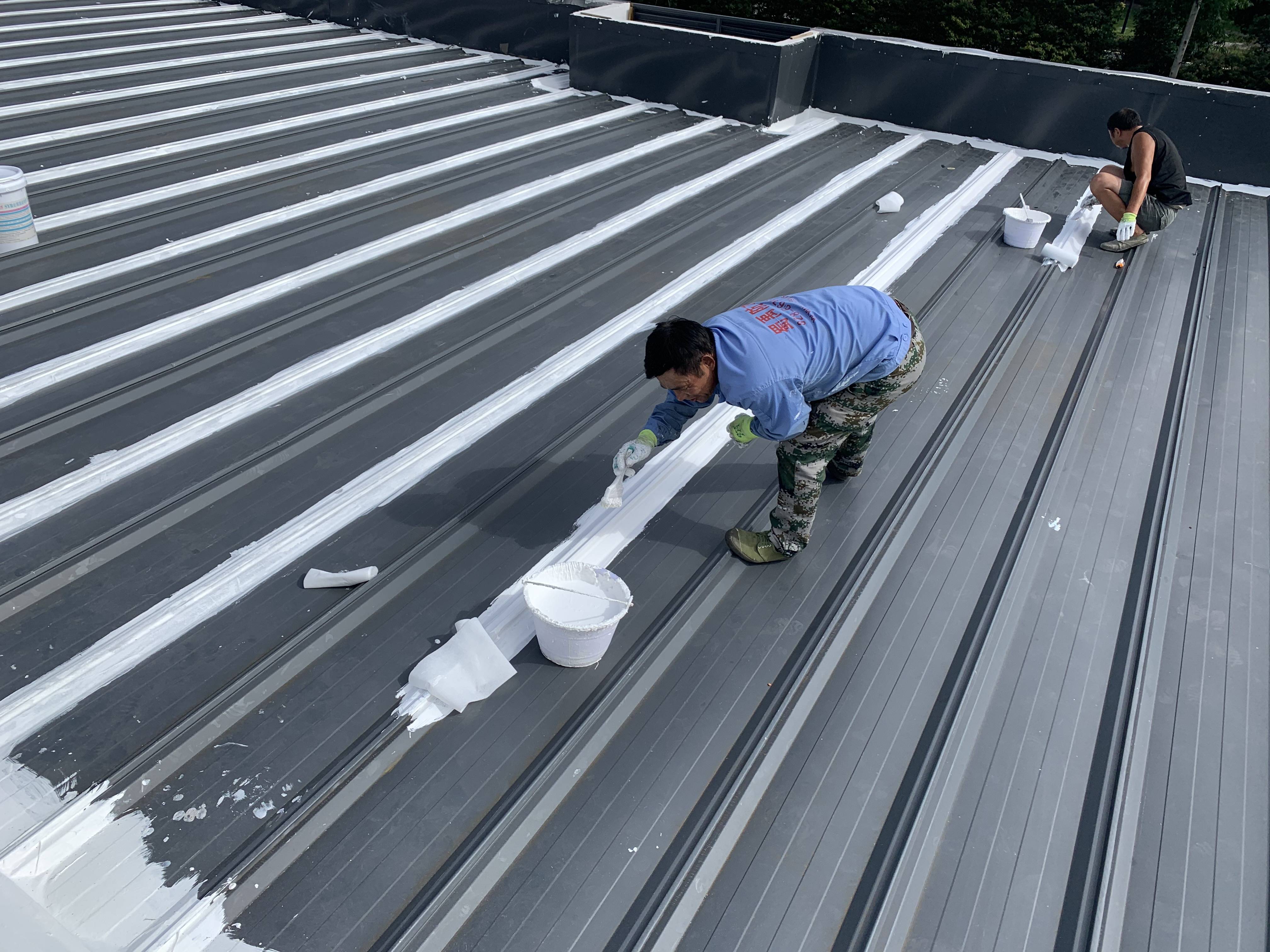 彩钢板屋面渗漏水原因分析及施工步骤防水处理方法!(图1)