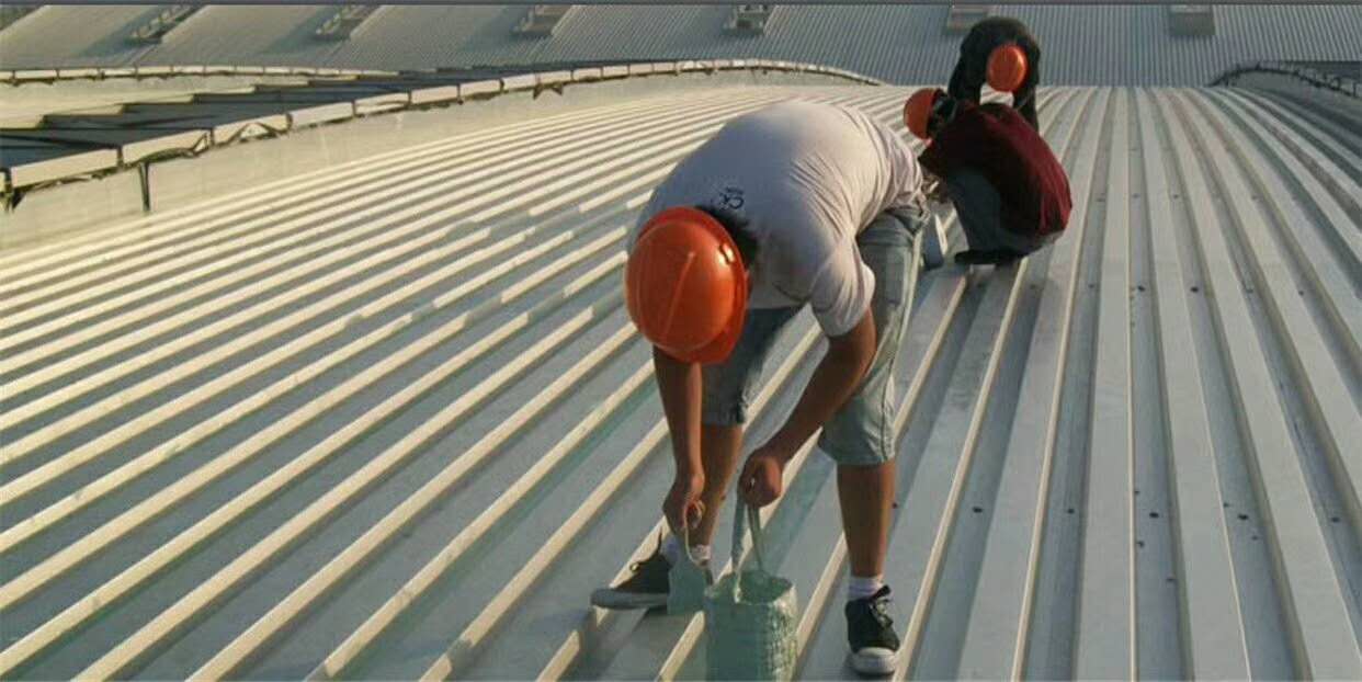 彩钢板屋面渗漏水原因分析及施工步骤防水处理方法!(图3)