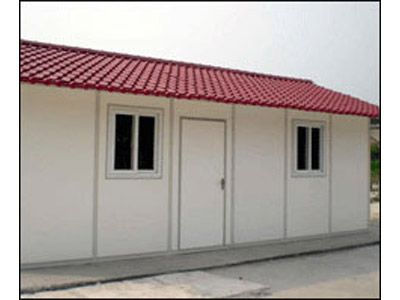 轻彩钢板夹芯板平方米重量低于14KG可以降低活动房结构造价

(图1)