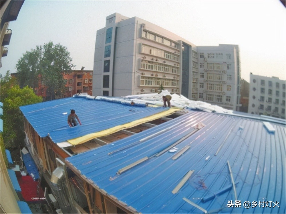 为什么现在许多农村人家都会搭建有彩钢房呢？原因是什么？(图2)